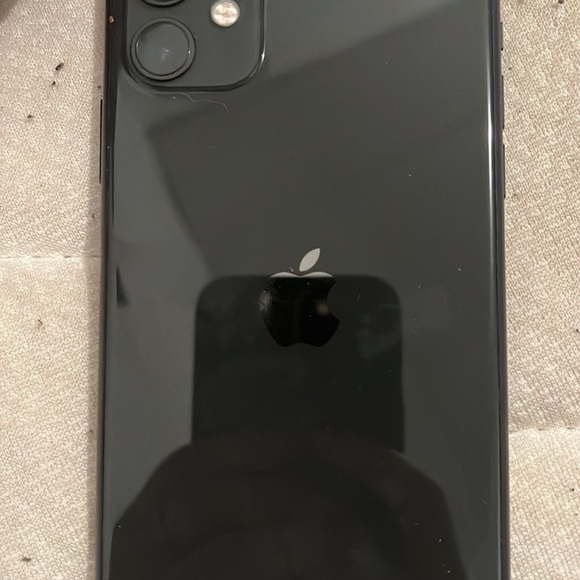 Apple iPhone 11 - Black